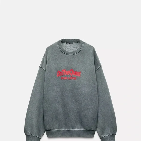 Zara Gray and Red Crewneck Sweater Relaxed Fit - Picture 1 of 12